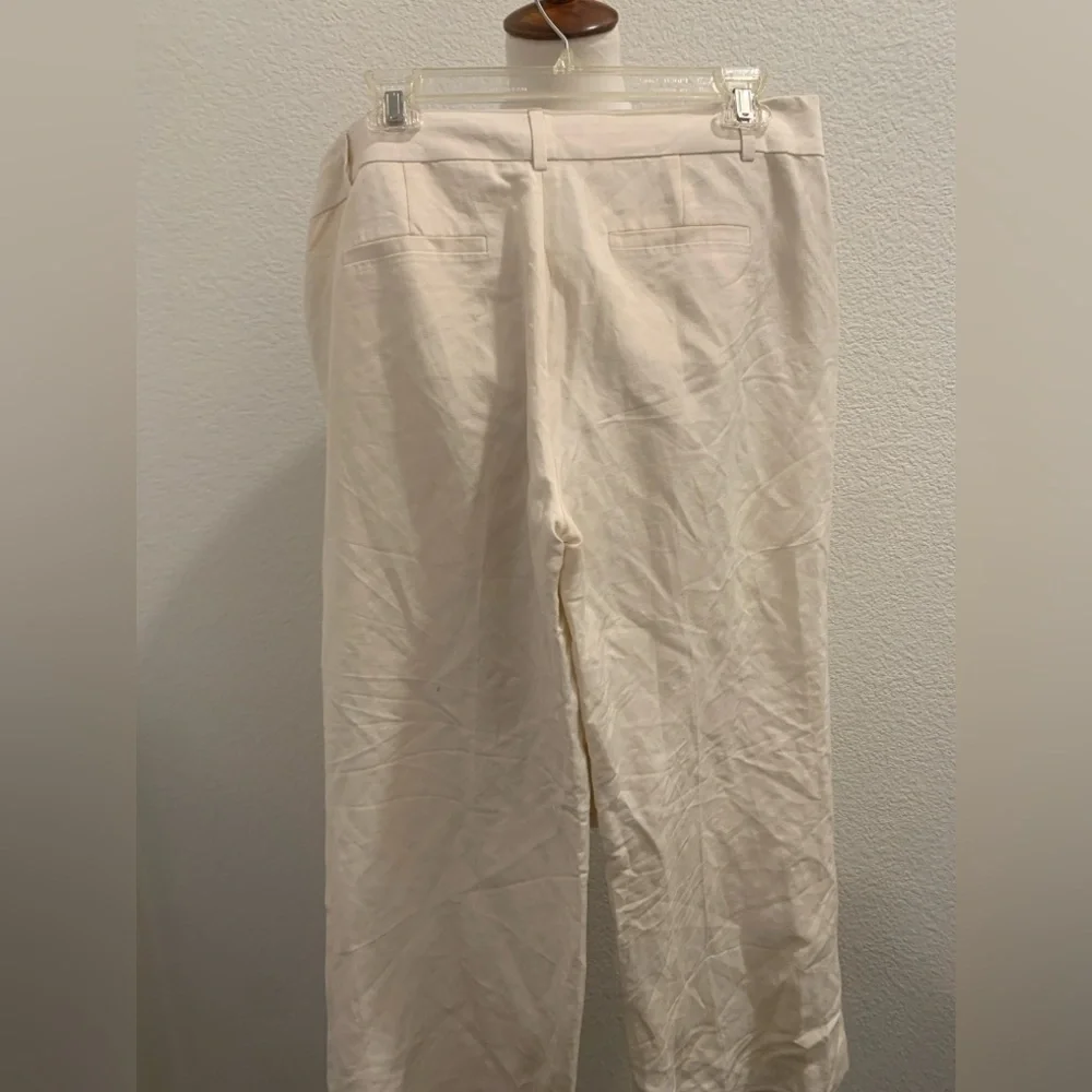 Banana Republic these banana